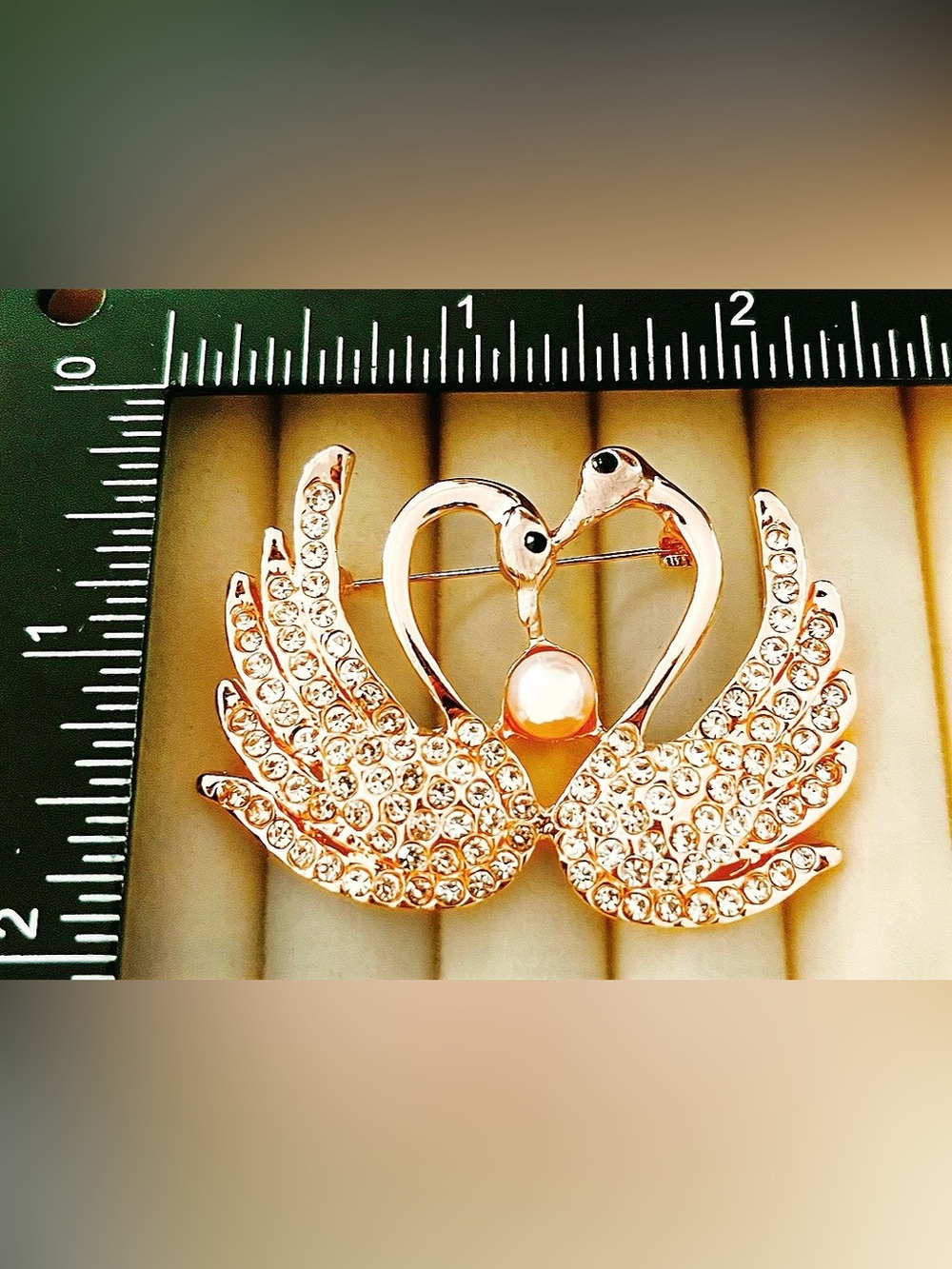 Rhinestone Twin Swan Brooch Pin Rose Gold Tone Pearl Love Bird - Picture 1 of 2
